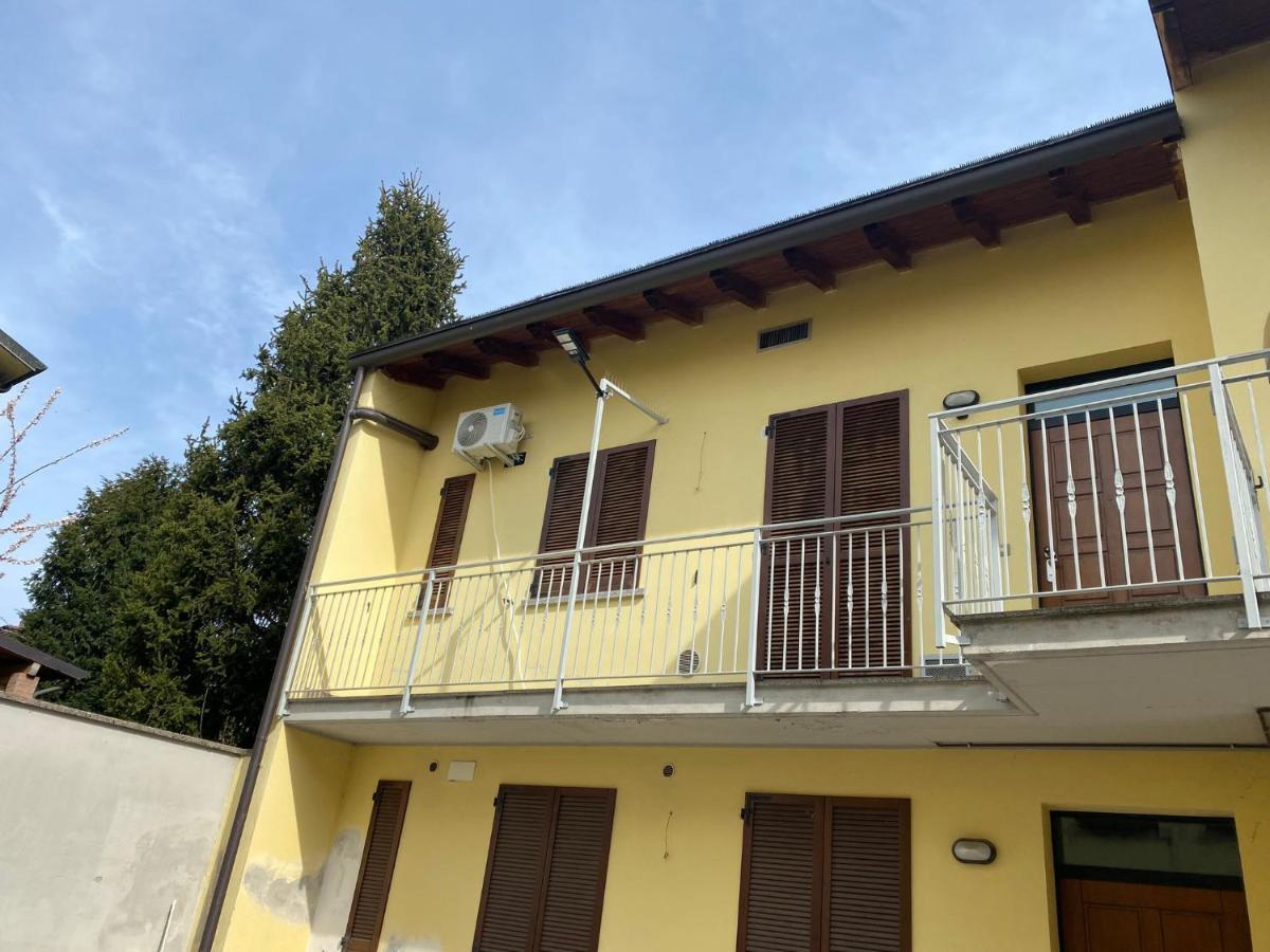 Il Tulipano Apartment Trezzano Rosa Luaran gambar